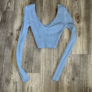 Light blue long sleeve crop top